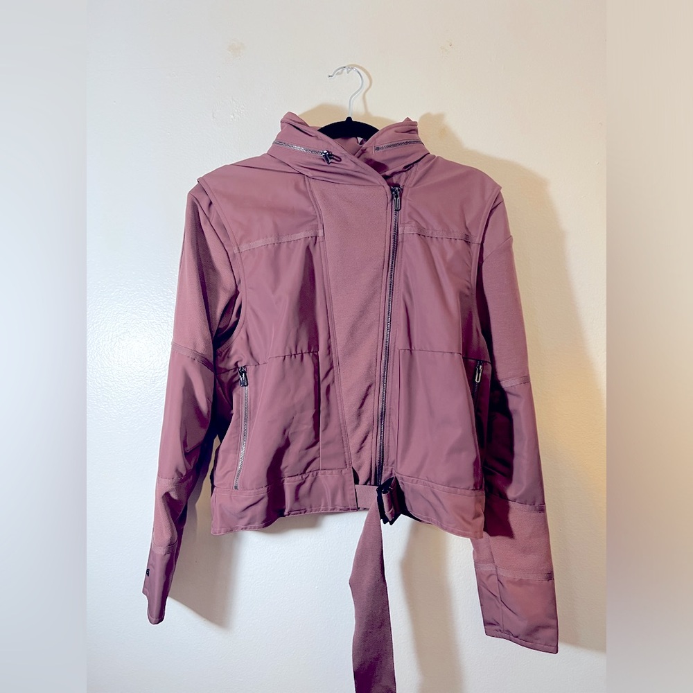 Under Armour Light purple multiple way cropped jacket